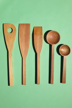 Load image into Gallery viewer, Corner Spatula / Swamp Kauri