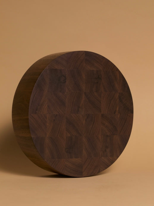 Large Round End Grain Chopping Board #2 / Walnut