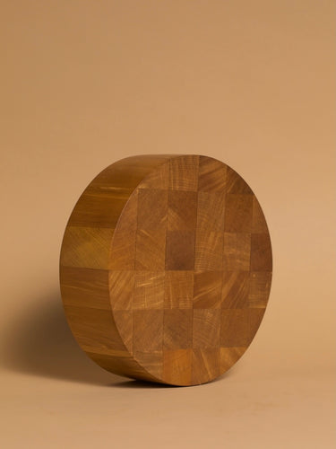 Medium Round End Grain Chopping Board #1 / Swamp Kauri