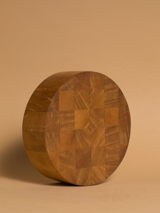 Medium Round End Grain Chopping Board #3 / Swamp Kauri