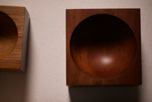 Load image into Gallery viewer, A group of bowls handmade using native nz timber