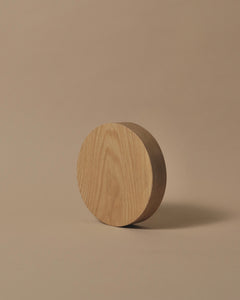 Small round chopping board in Oak